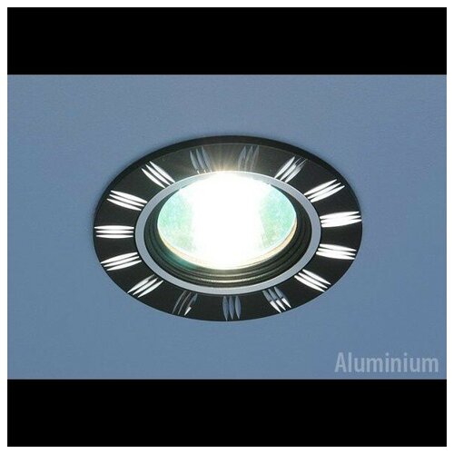 Точечный светильник из алюминия Elektrostandard 5814 черный/хром
